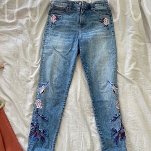 Lucky Brand Sewn Jeans
